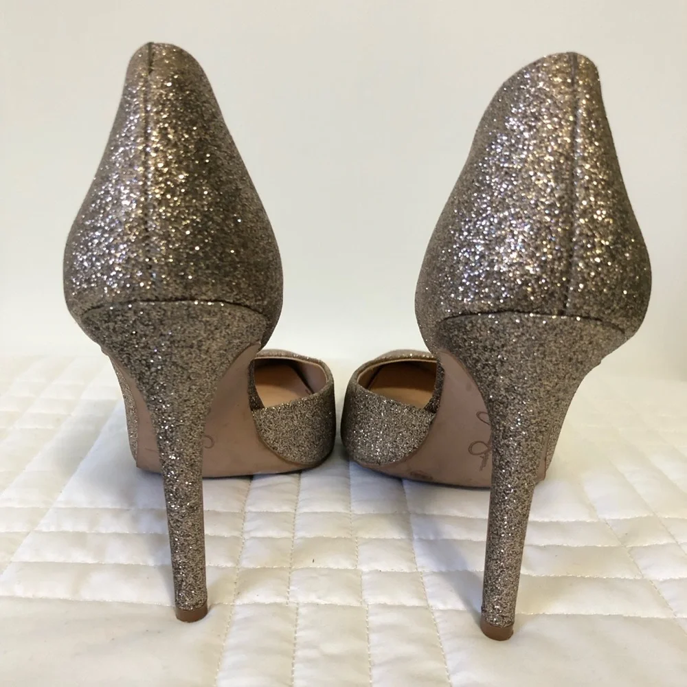 Jessica Simpson Claudette Gold Glitter Pumps Size 6.5M